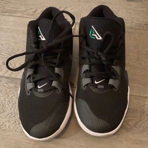 Nike basketball shoes..youth size 4